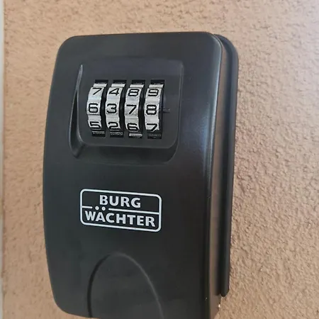 - Utulny Privatni Se Zahradou A Parkovanim U Olomouce - Private House With Garden And Parking Near Olomouc *